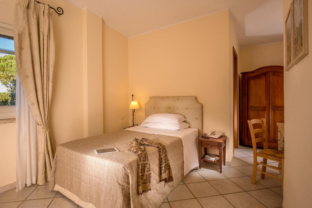 Hotel Selva Candida photo 2