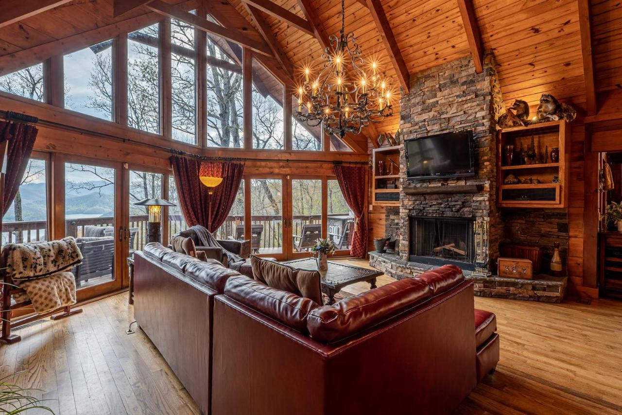 stayNantahala - Smoky Mountain Cabins and Luxury Yurts photo 3