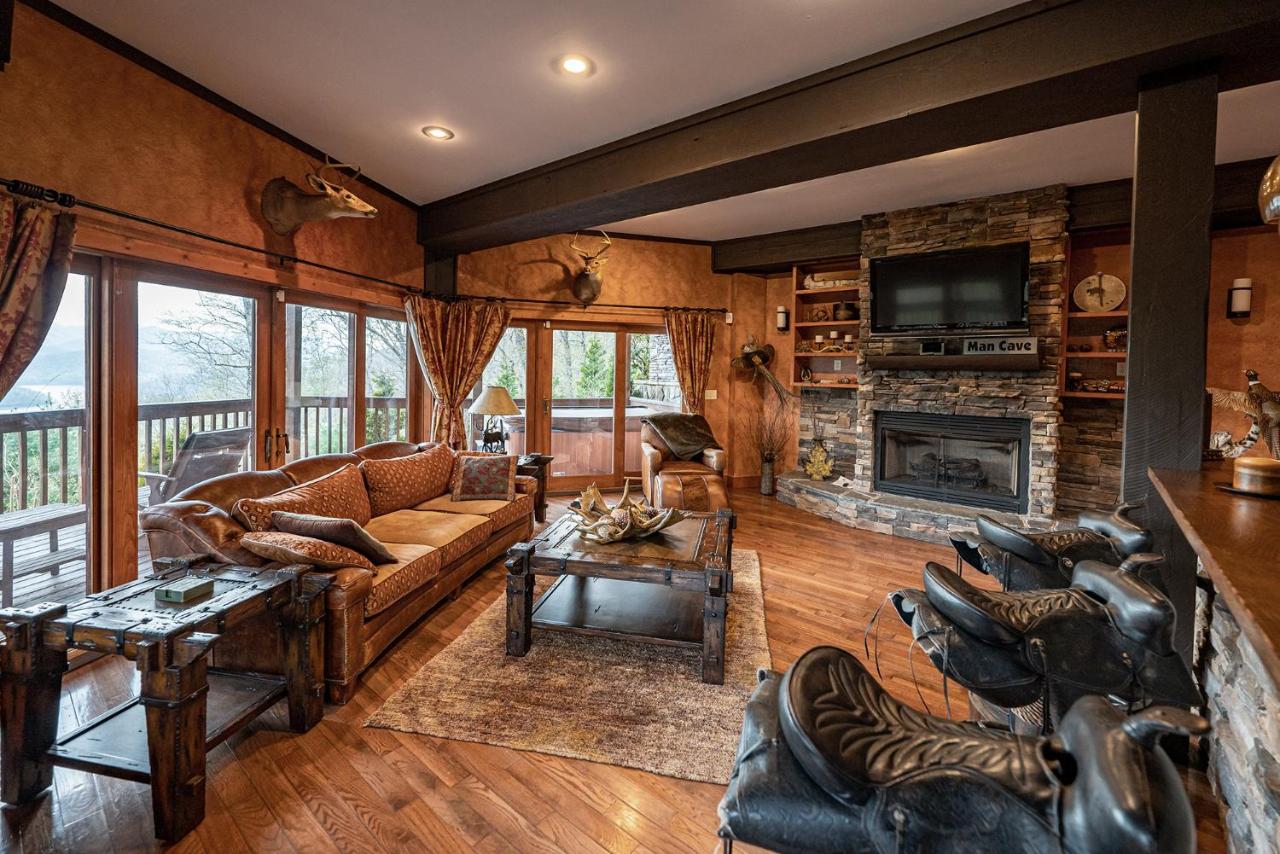 stayNantahala - Smoky Mountain Cabins and Luxury Yurts photo 4