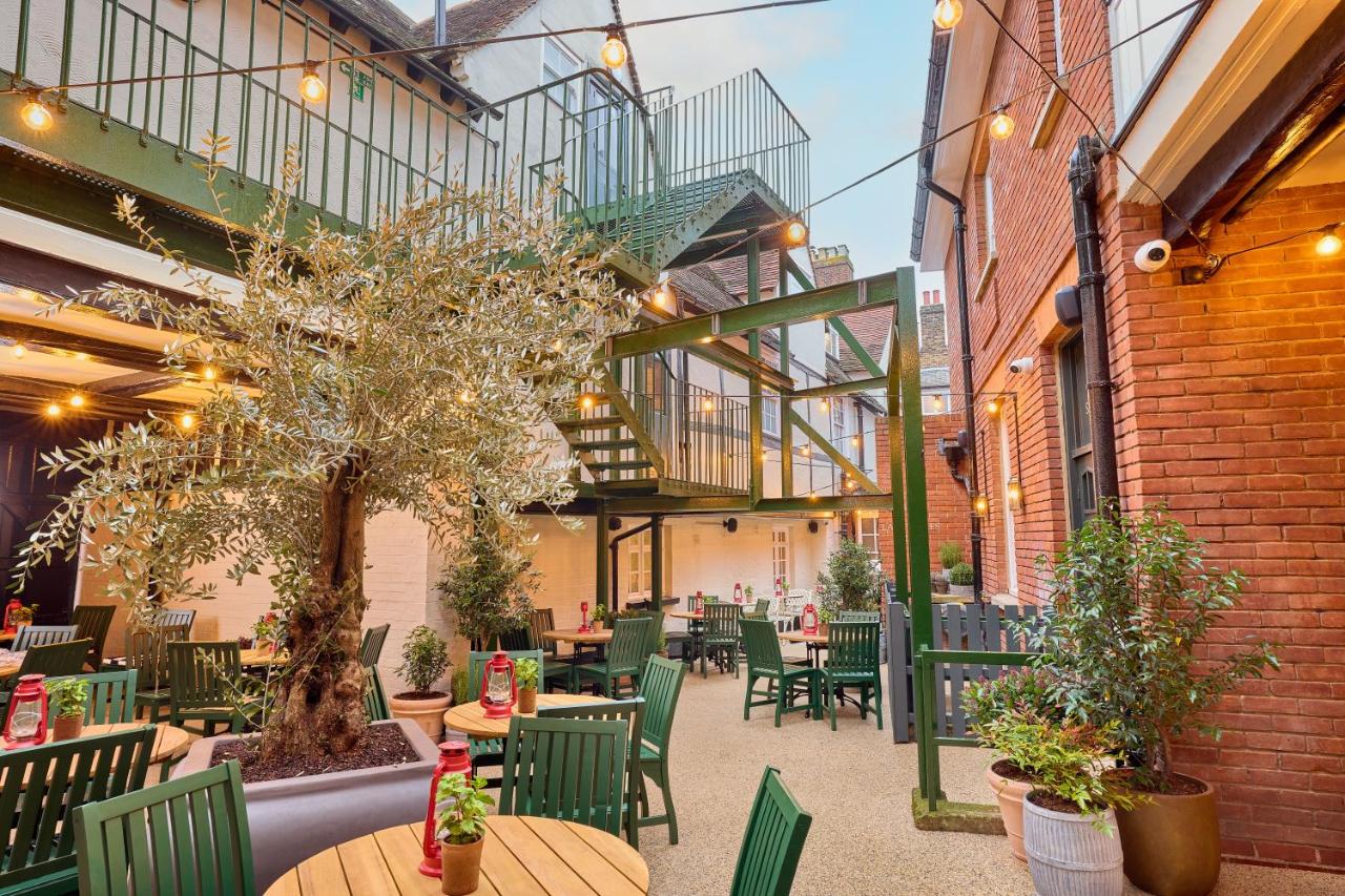 Salisbury Arms Hotel photo 2