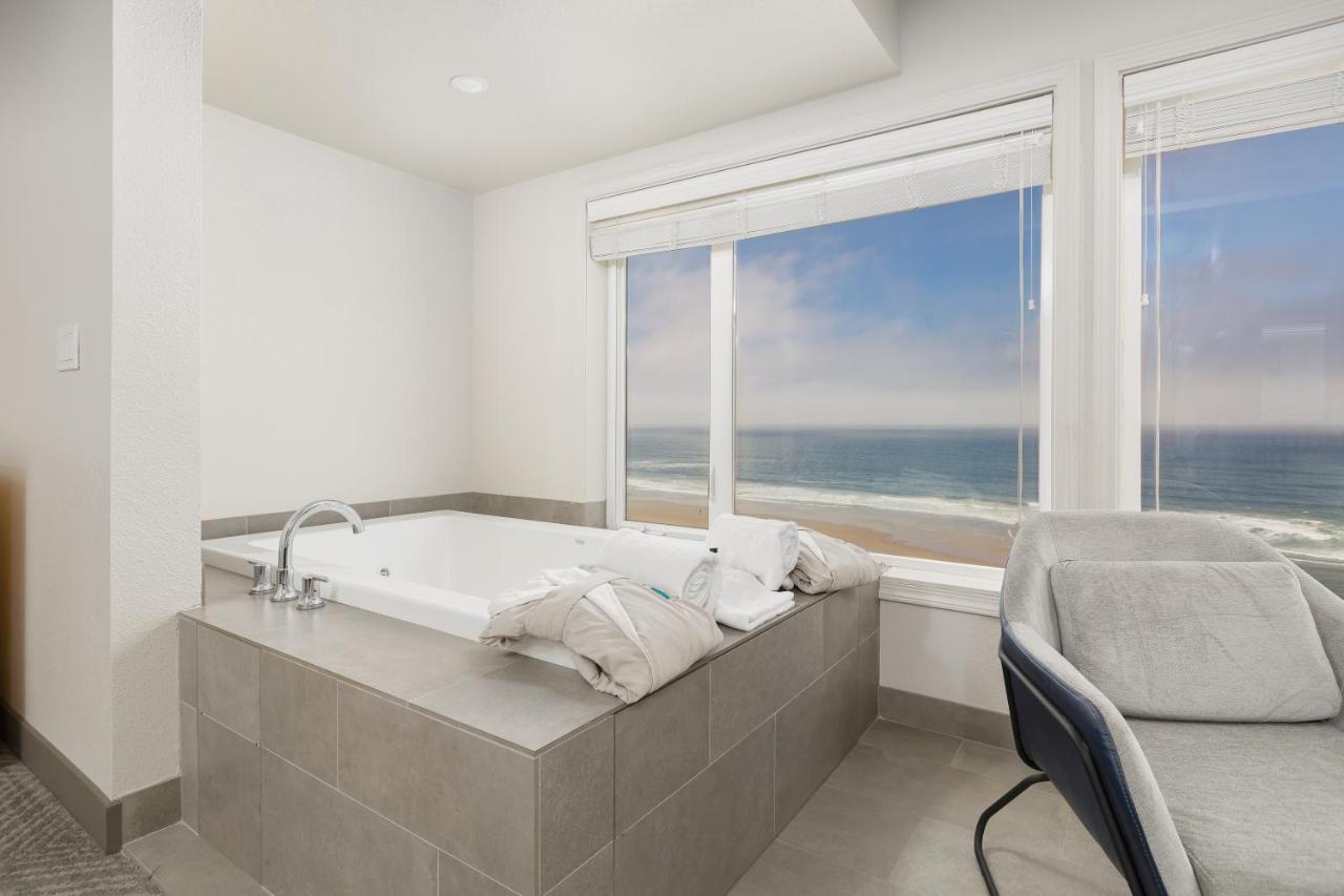 Surfland Hotel - 4