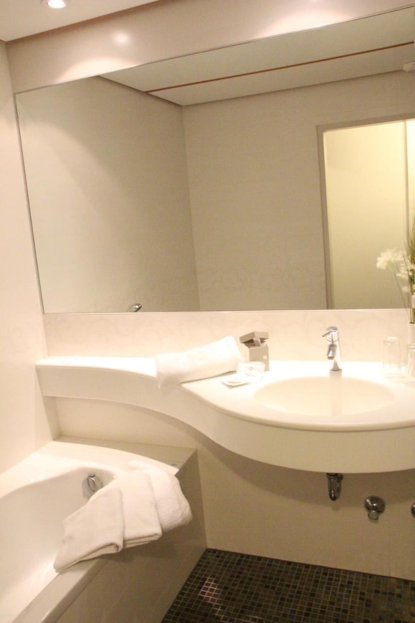 Hotel Alhartinger Hof photo 2