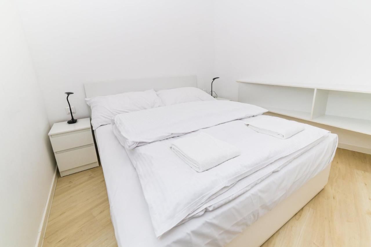 City Castle Apartments Free Parking - 3