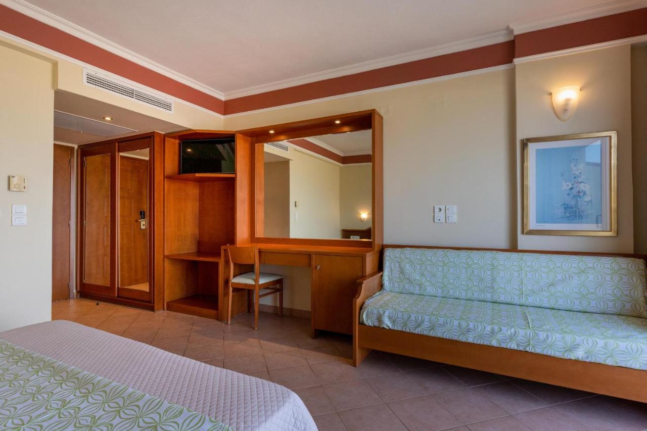Hydramis Palace Beach Resort photo 4