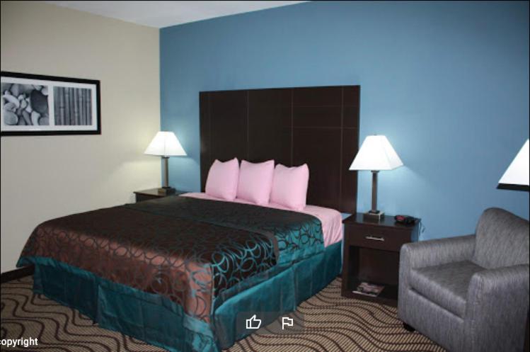 La Plaza Inn and Suites - Freer TX photo 4