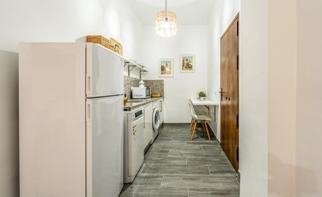 Apartamento en Urbanización Residencial - Roble, 5 - 6
