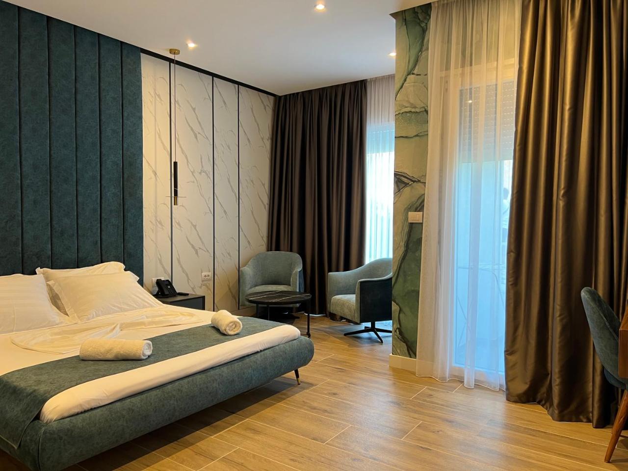 Domus Hotel & Apartments photo 2