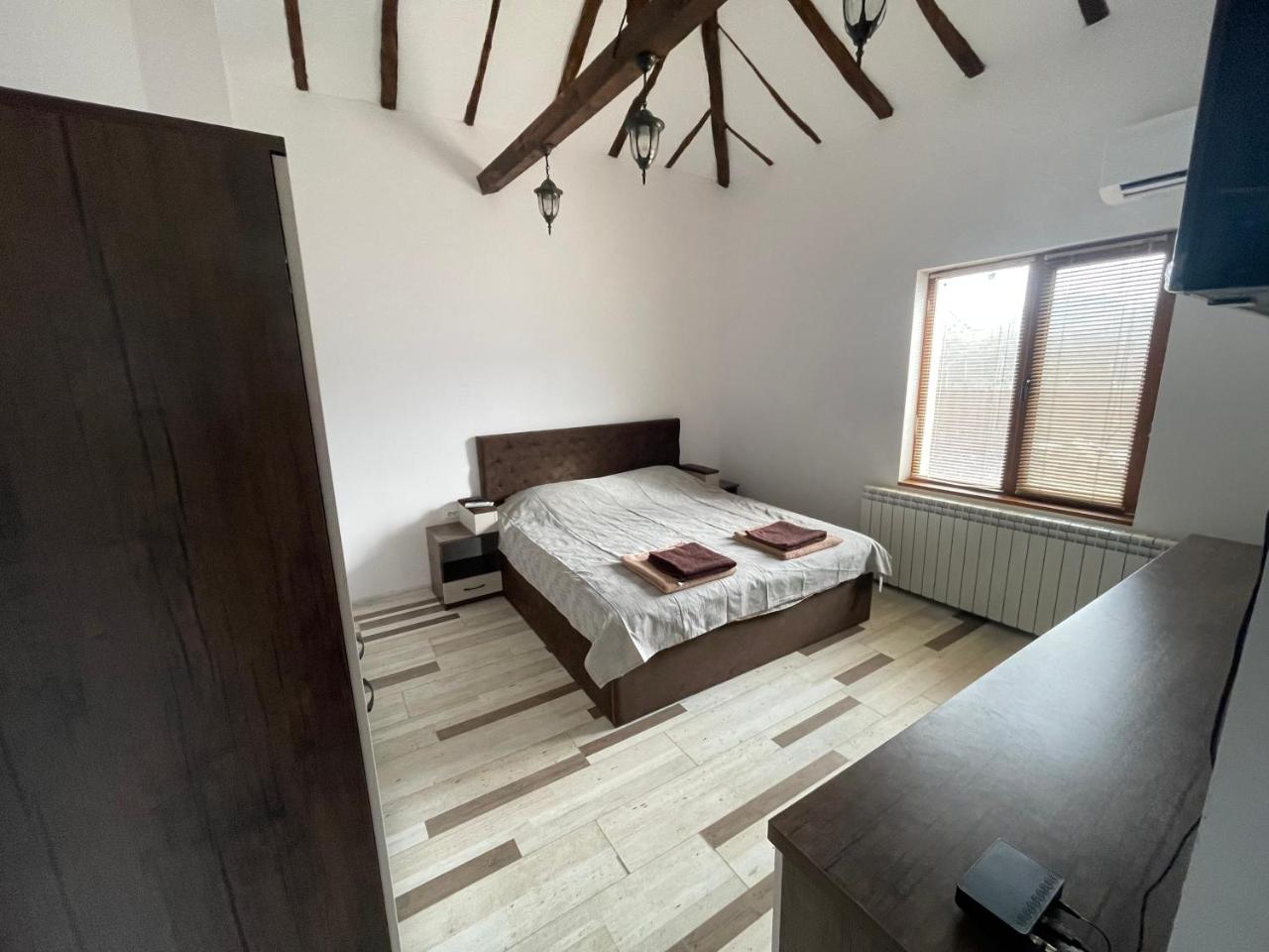 DeTY’s Guest House - 3