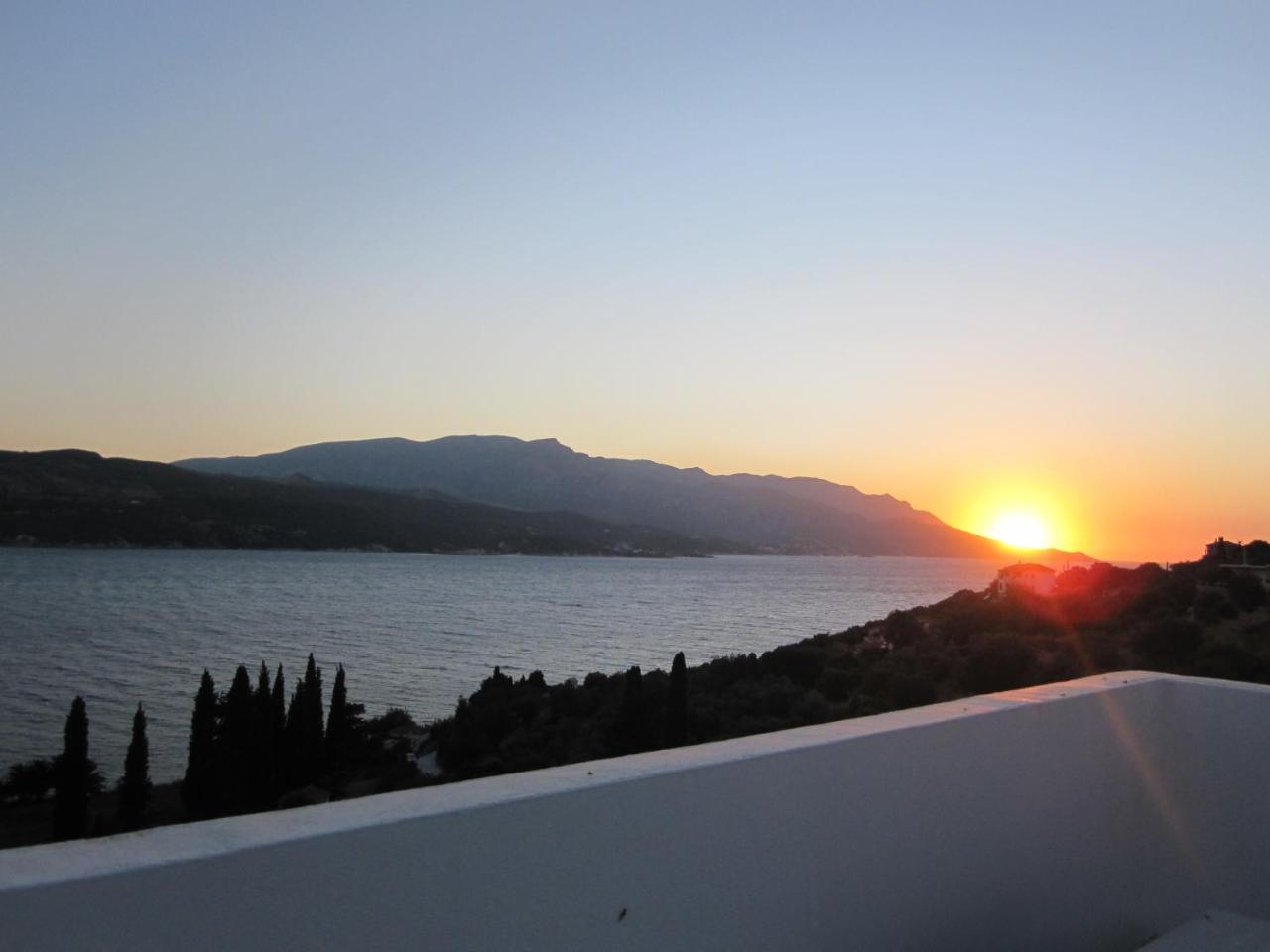Photo - Scorpios Hotel & Suites