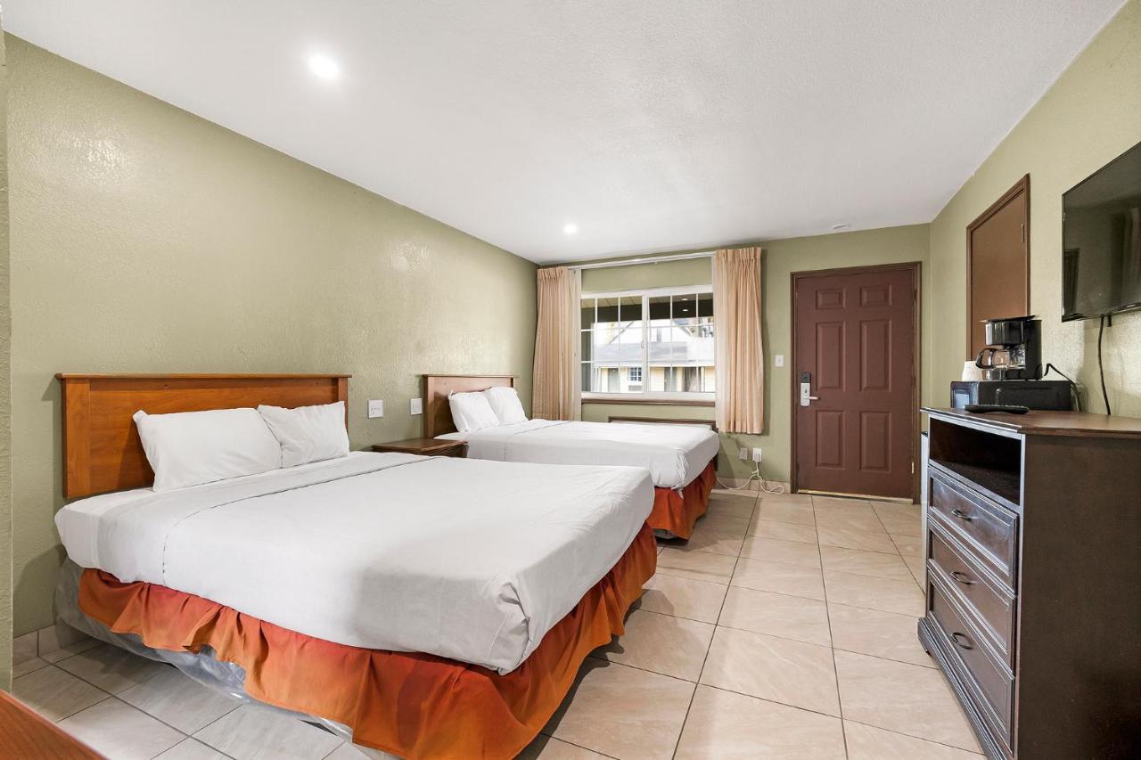 Safari Inn - Chico photo 2
