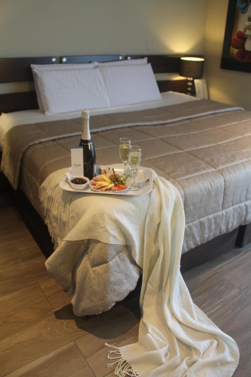 Hotel Vila Santa