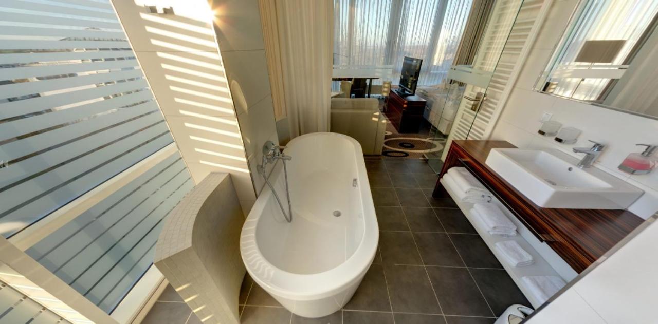 Business-Hotel Artes photo 4