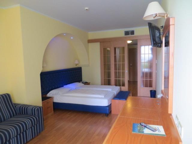 Hotel Alexander photo 2