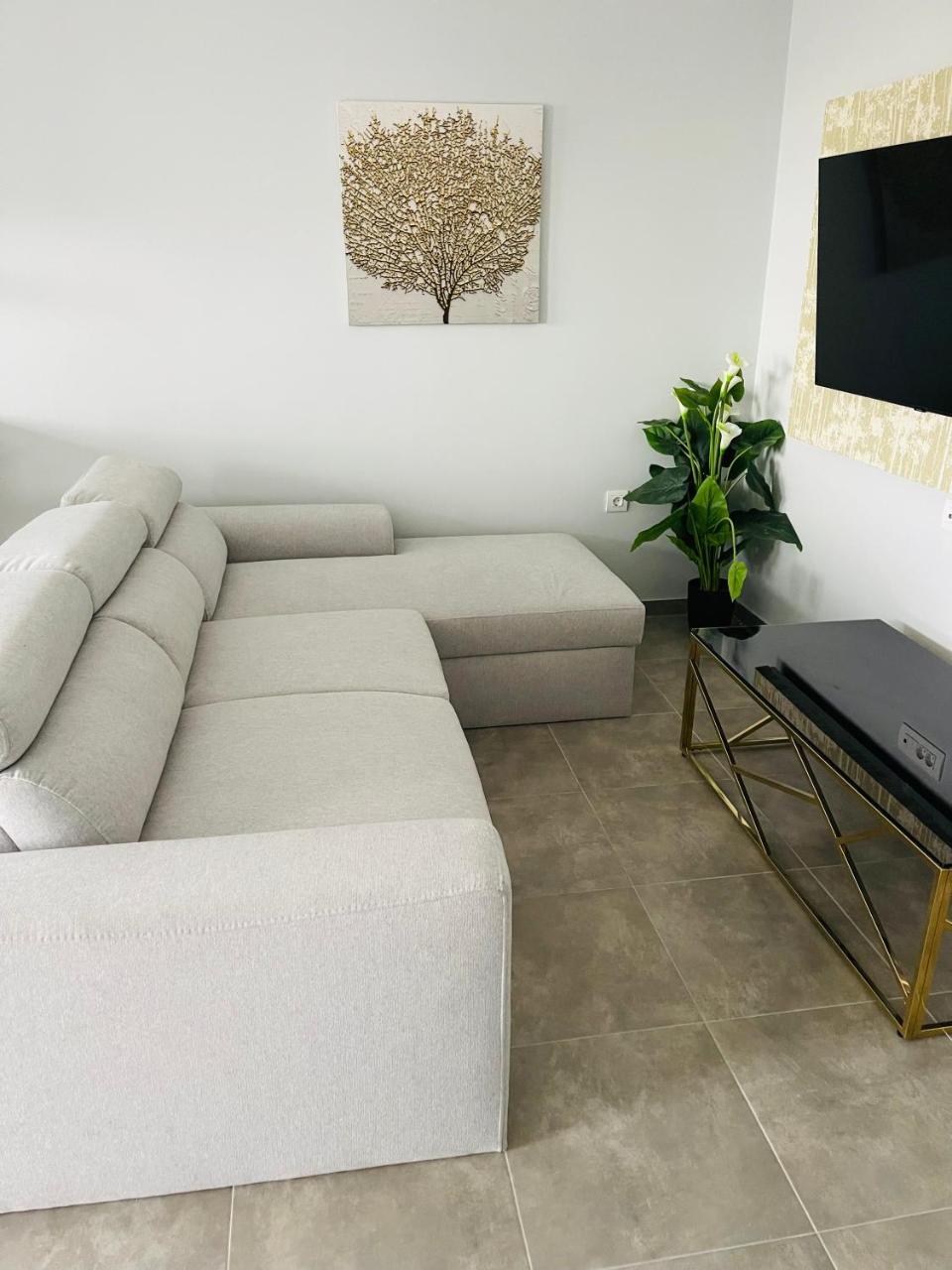 Vixen Apartment - 5