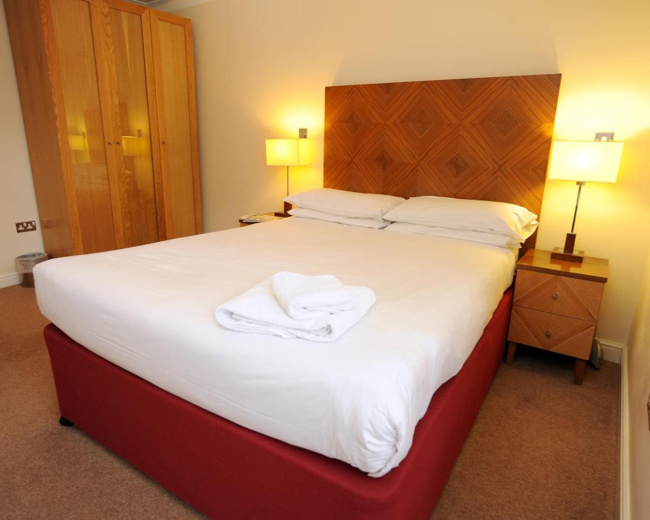 PREMIER SUITES Bristol Redcliffe - 4