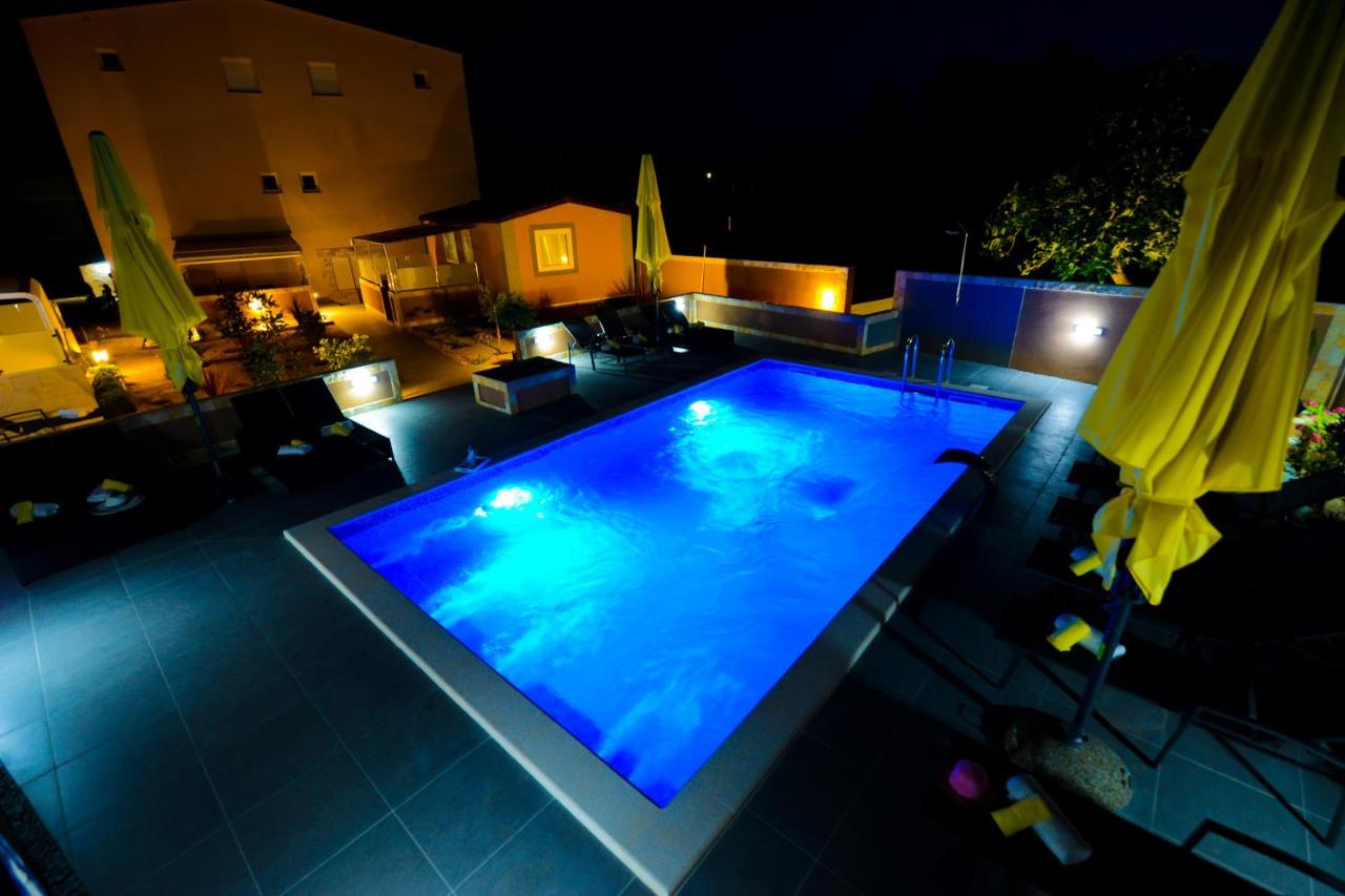 Apartments Julijana 2 - 4