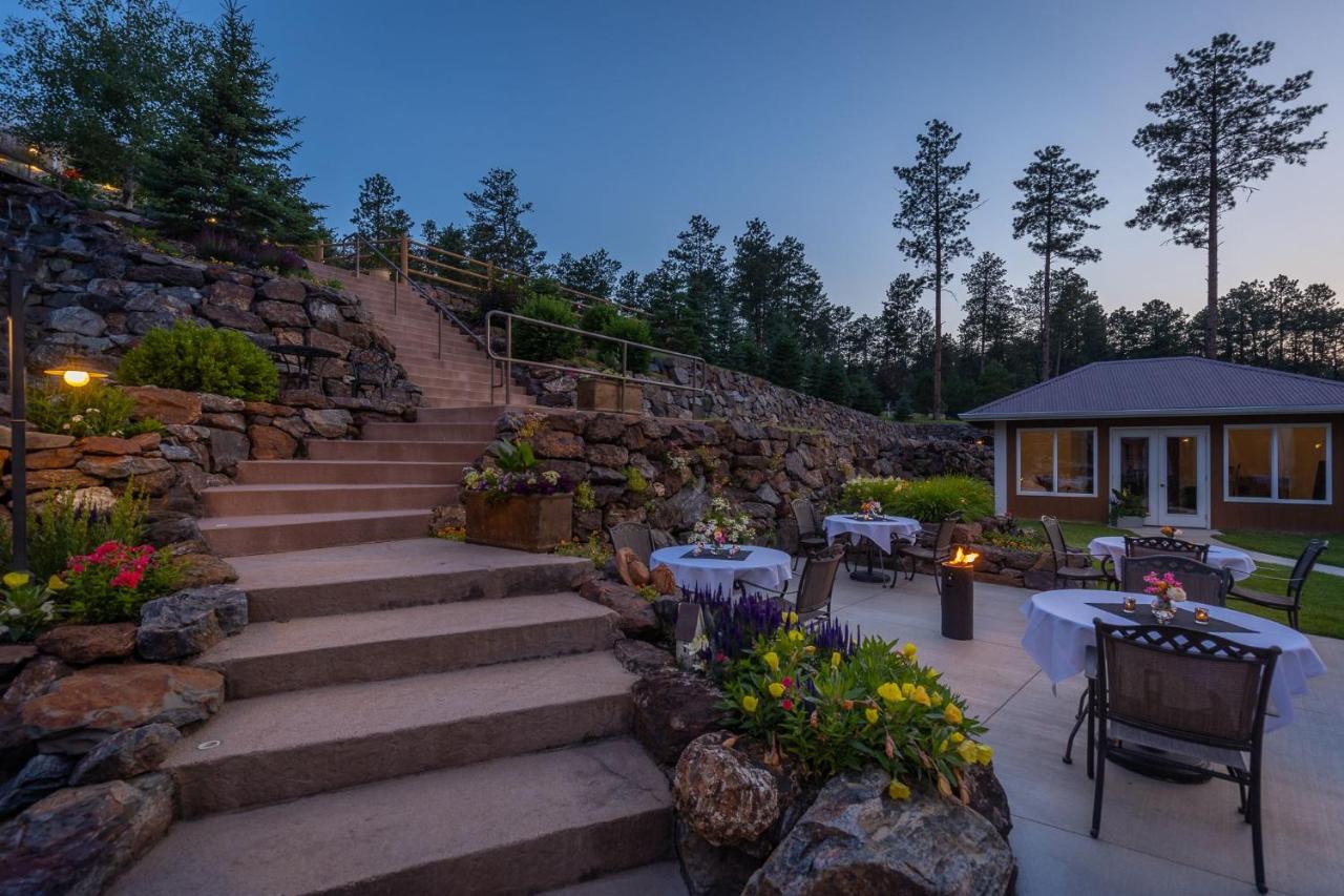 Summer Creek Inn photo 4