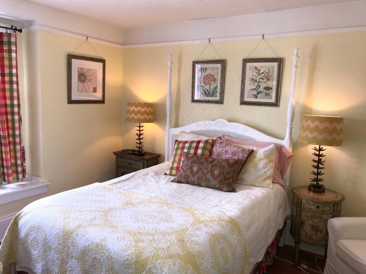 Photo - Fisher House Victoria Bed and Breakfast