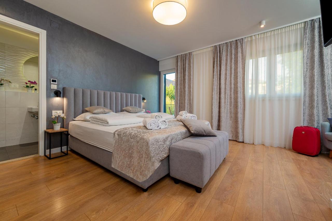 Seven Seas Residence - 4
