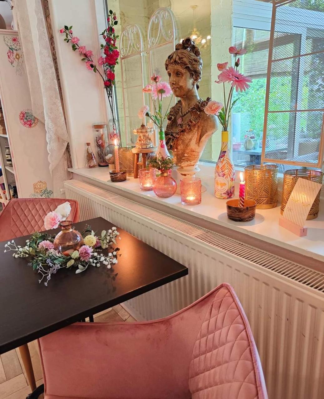 Pink Hotel B&B LeLa photo 4