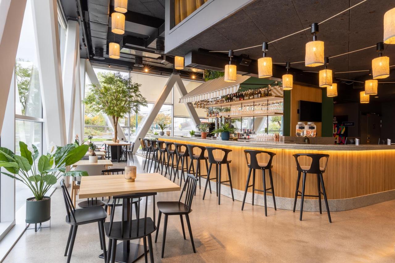 Best Western M-Treize Paris Asnieres - 3