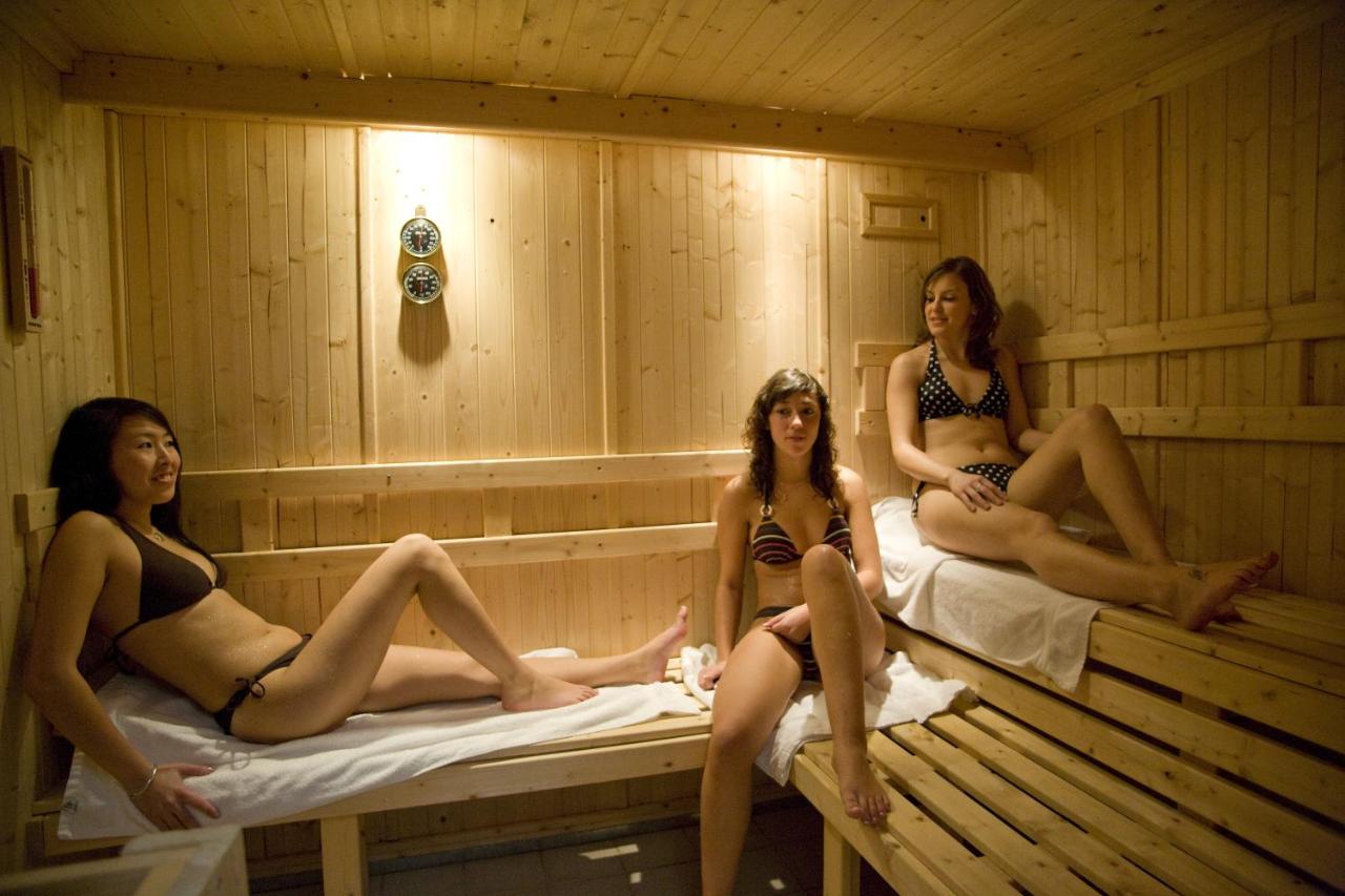Logis Hotel - Restaurant - Spa - Le Relais de Farrou photo 3