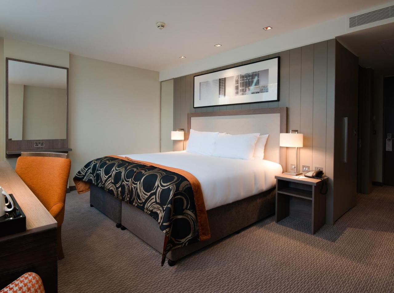Clayton Hotel Chiswick photo 2
