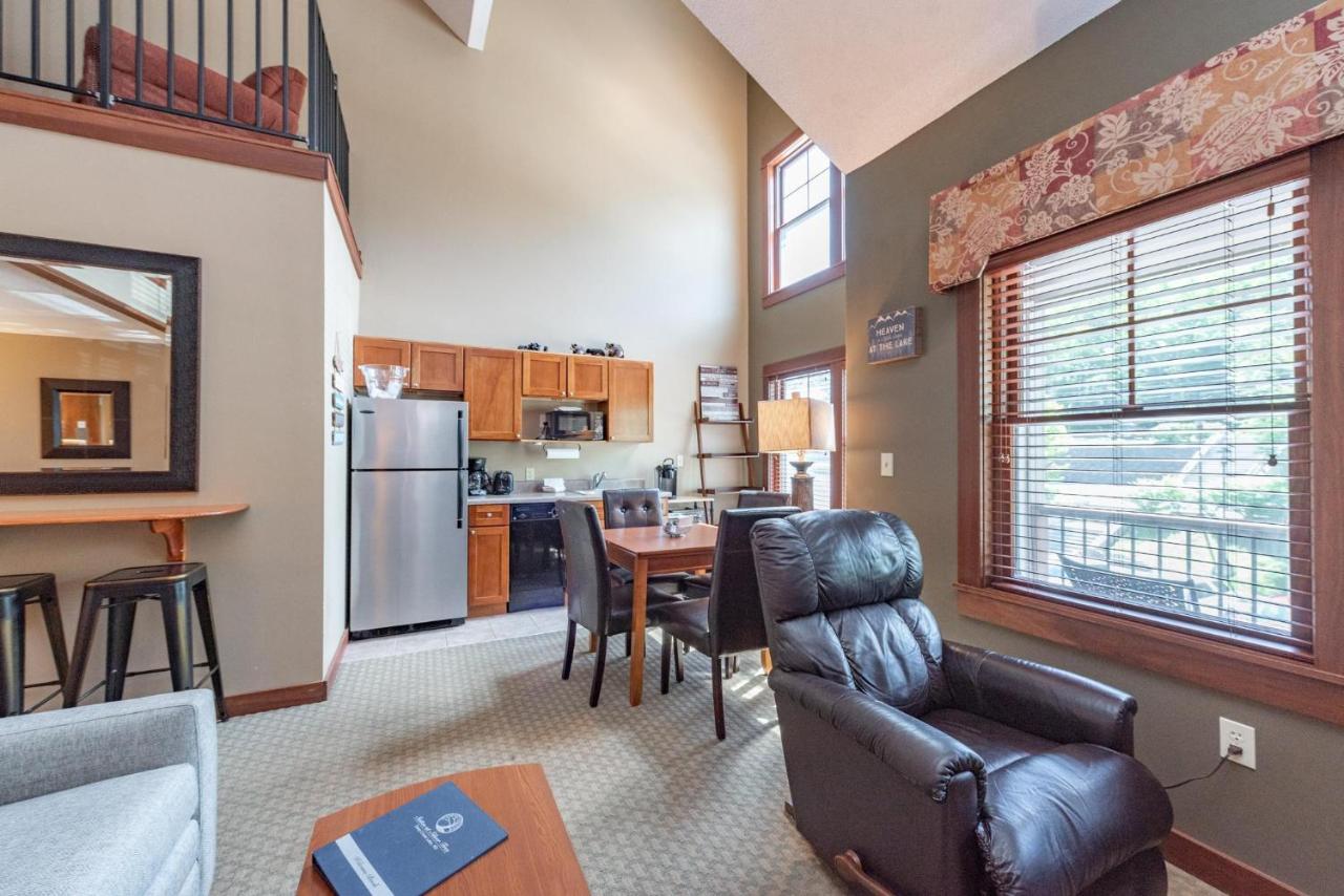 A308 Studio & Loft Standard View - 3