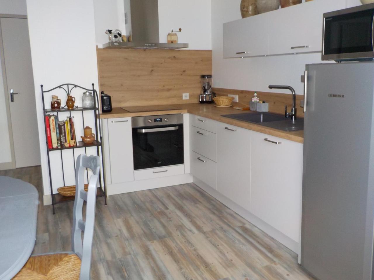 CHARMANT APPARTEMENT DANS MAISON DE CARACTERE - 6