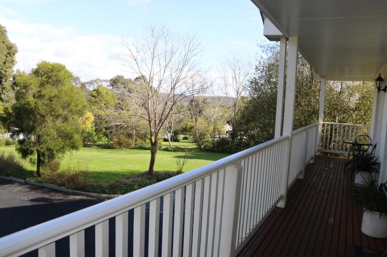 Yarra Gables photo 2