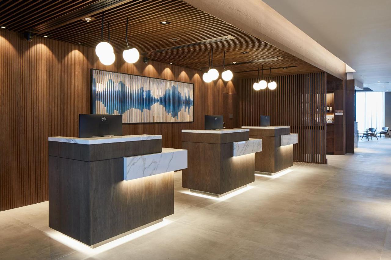 Courtyard by Marriott Exeter Sandy Park - 4