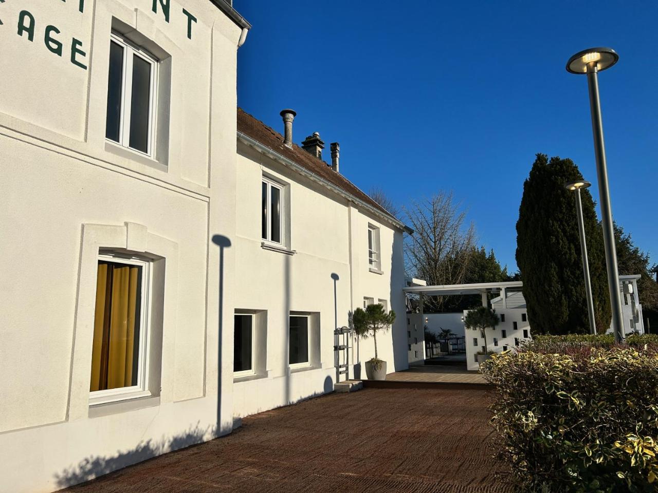 Logis Hôtel & Restaurant Le Vert Bocage