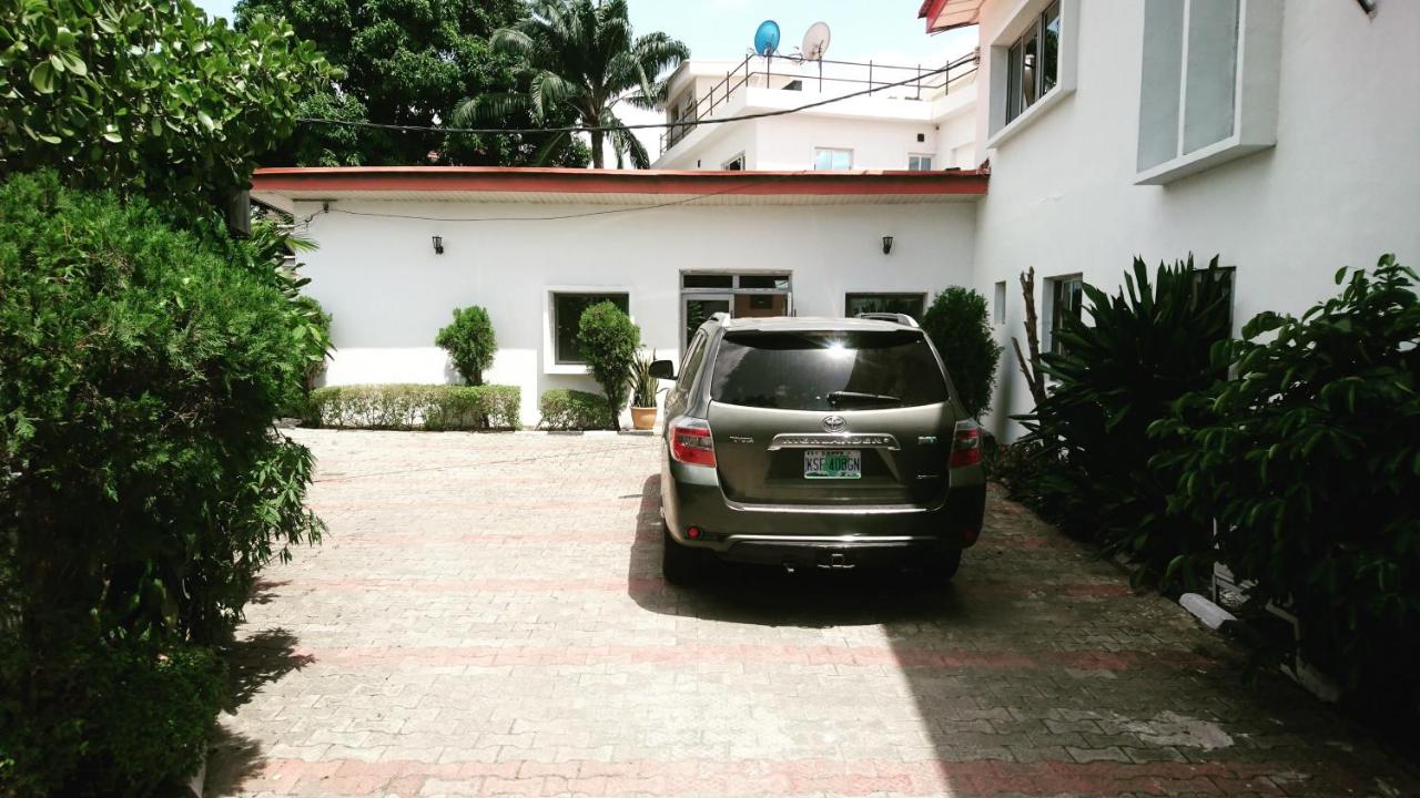 Photo - The Ambassadors Hotel
