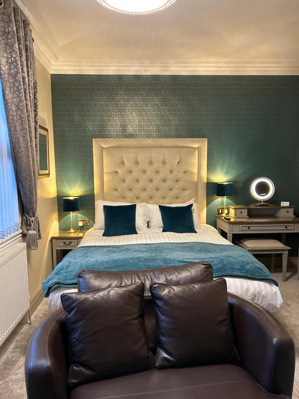 Ashbourne House - 6
