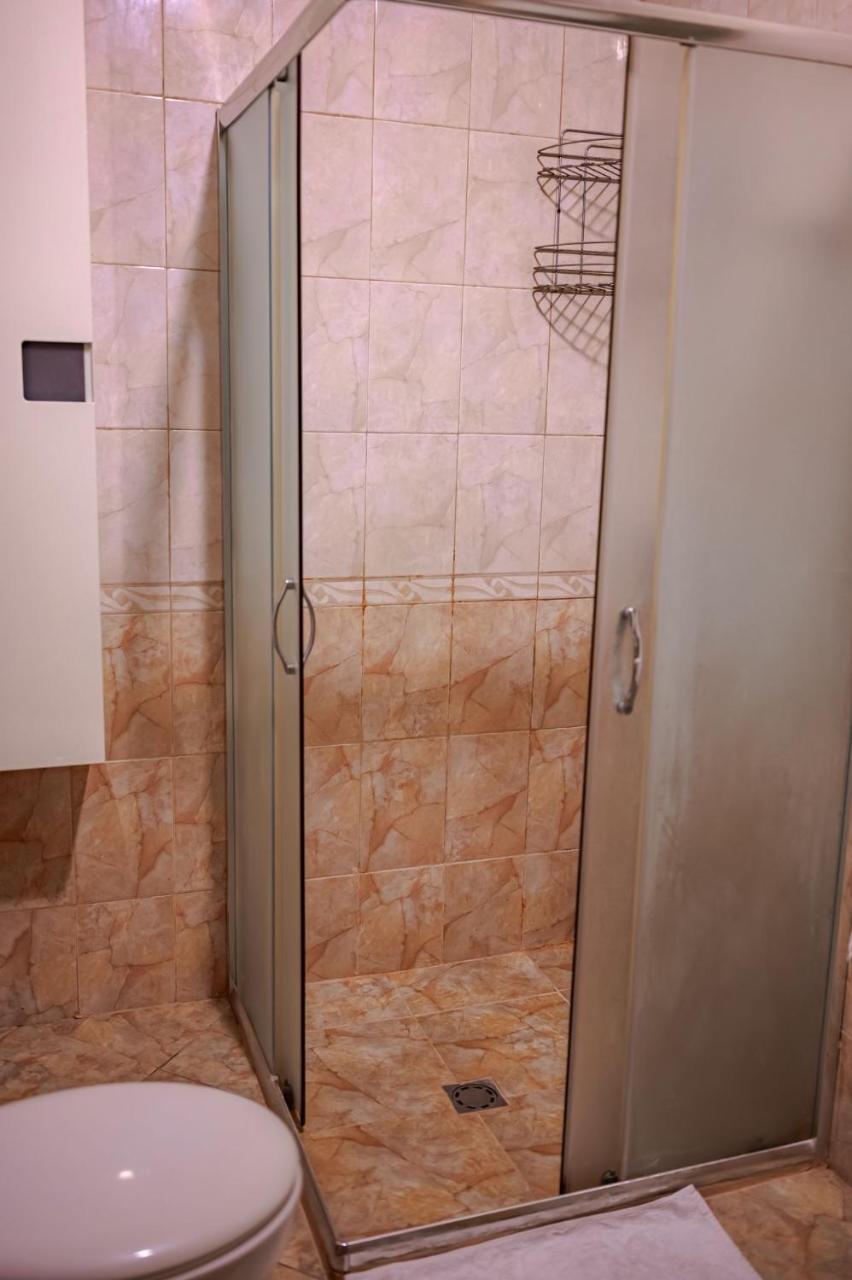 ApartmentDanny - 6