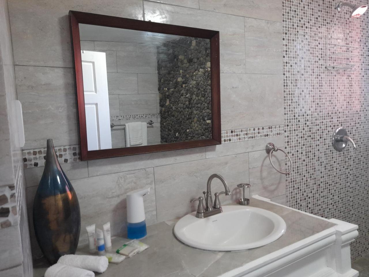 Eden Crest Villa photo 2
