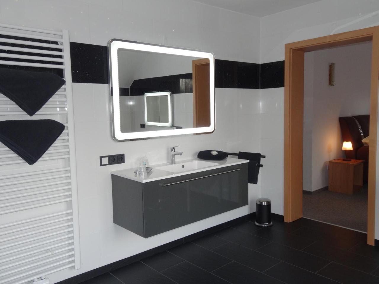 Hotel zur Wasserburg photo 2