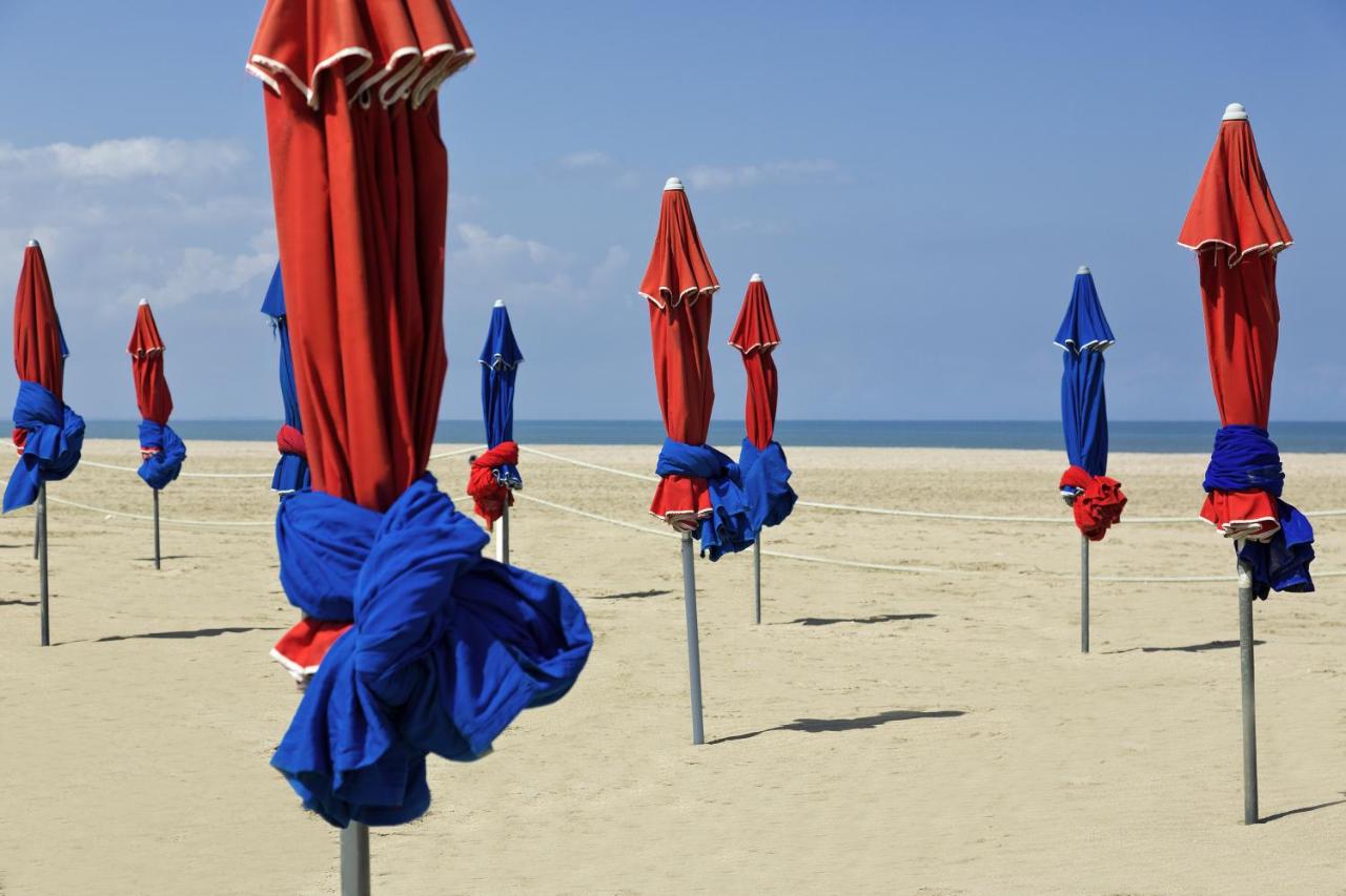 Hotel Barriere Le Royal Deauville photo 2