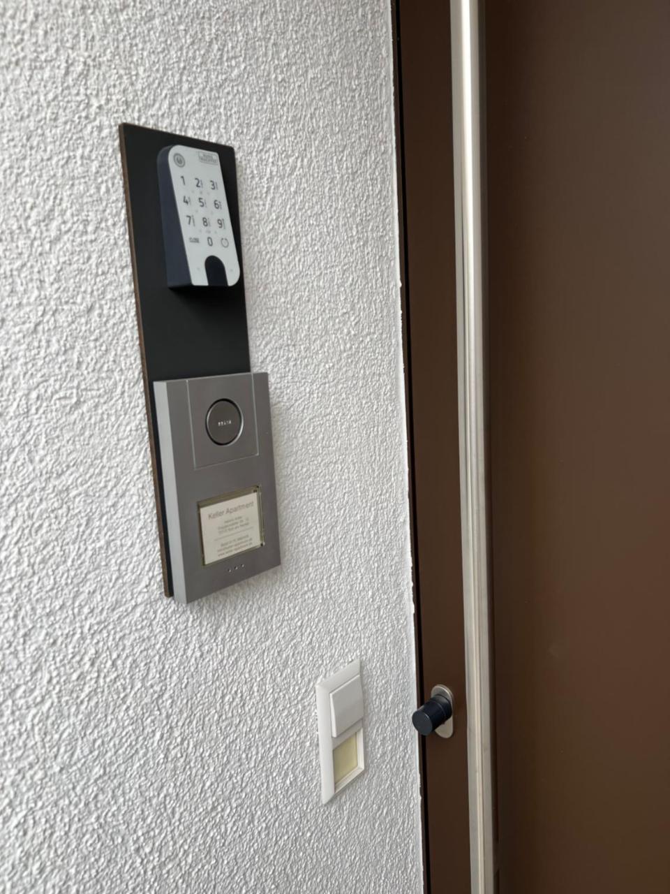 KELLER APARTMENT l 10H - 2
