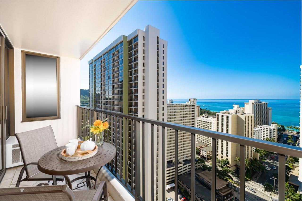 Ocean view high-floor condo with lanai & beach access - 4