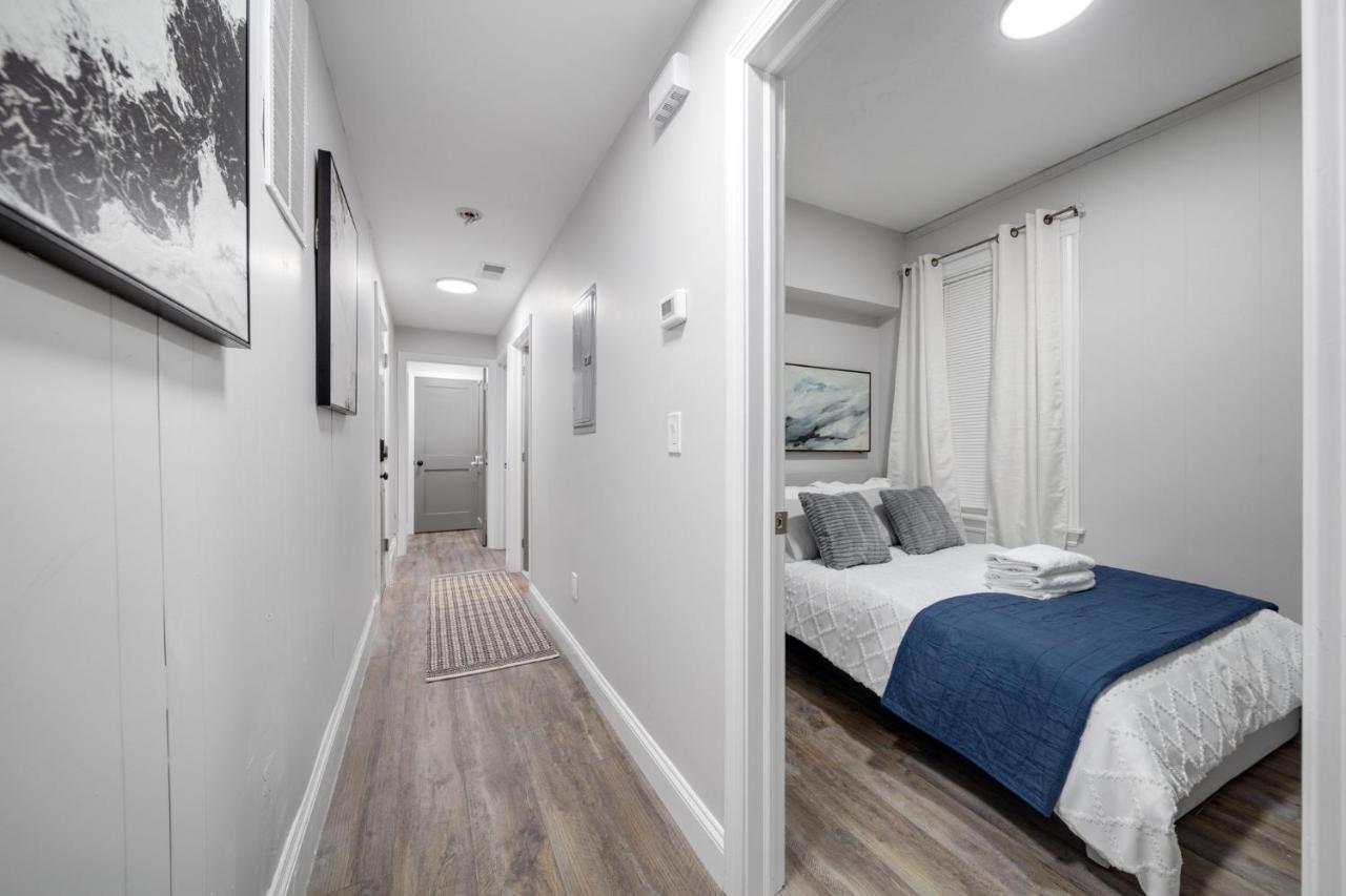 4BR 1BH Apt in South Boston near Old Harbor Beach Private Rooms photo 4
