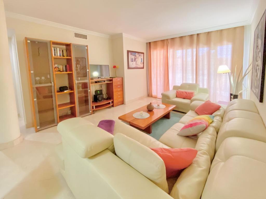 Apartamento en Los Patios de Santa Maria Golf - 5