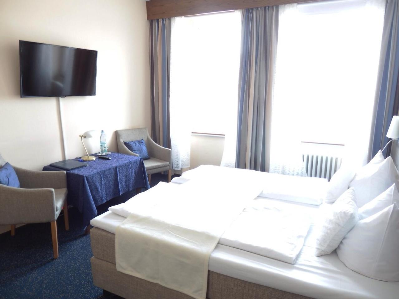 Hotel Rheinischer Hof photo 3