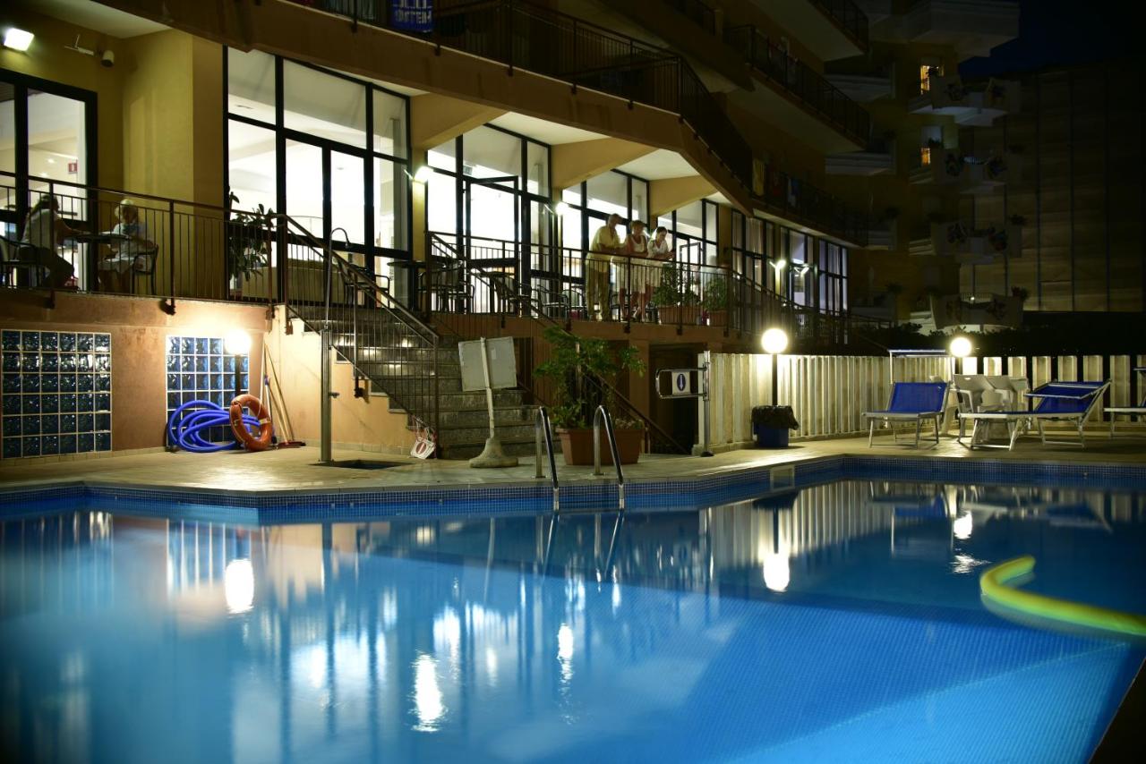 Photo - Hotel Astoria