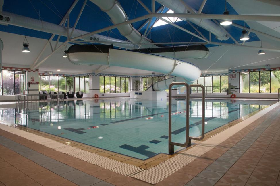 The Lakeside Hotel & Leisure Centre - 2