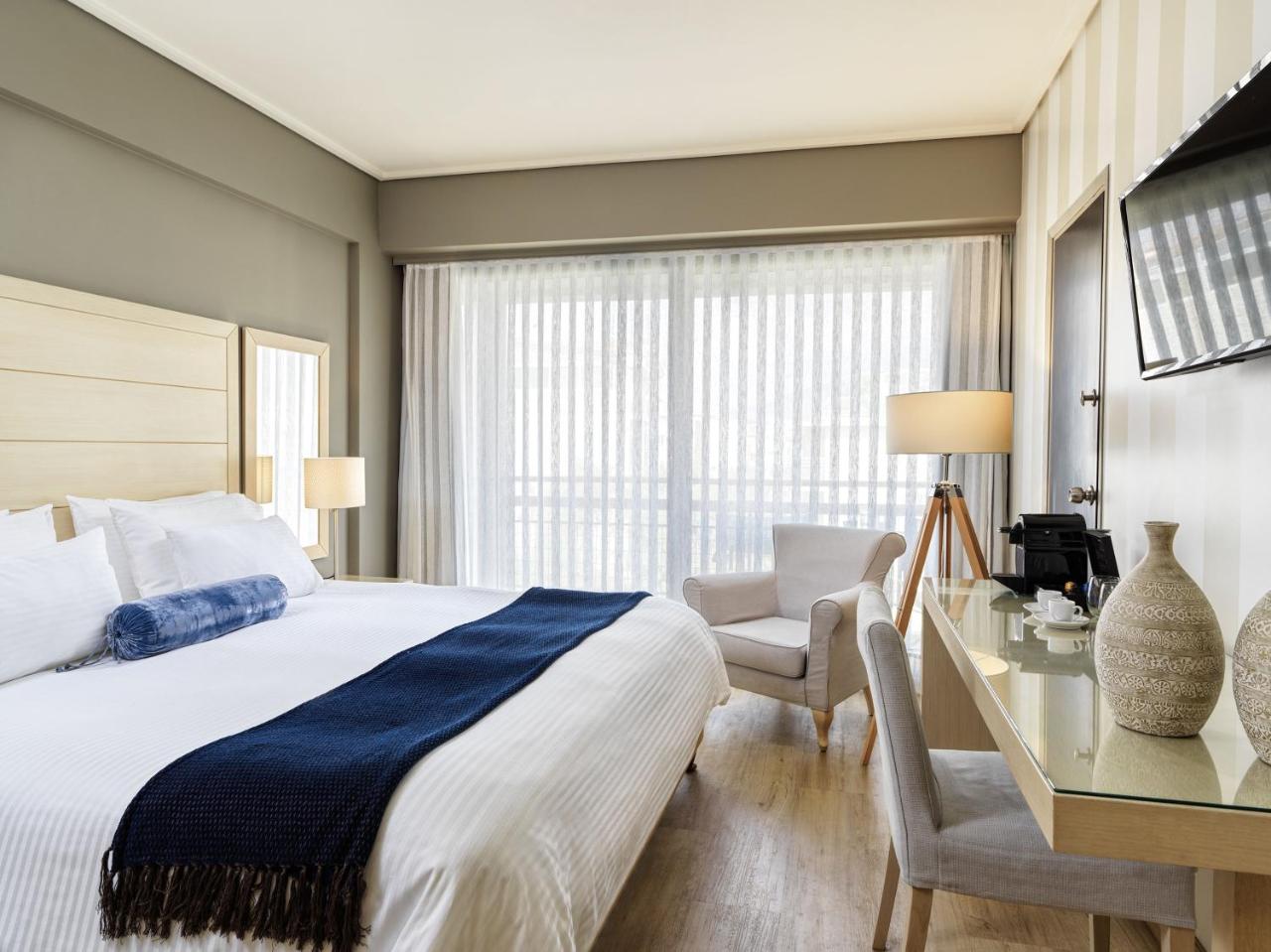 SEAVIEW Cityscape Hotel