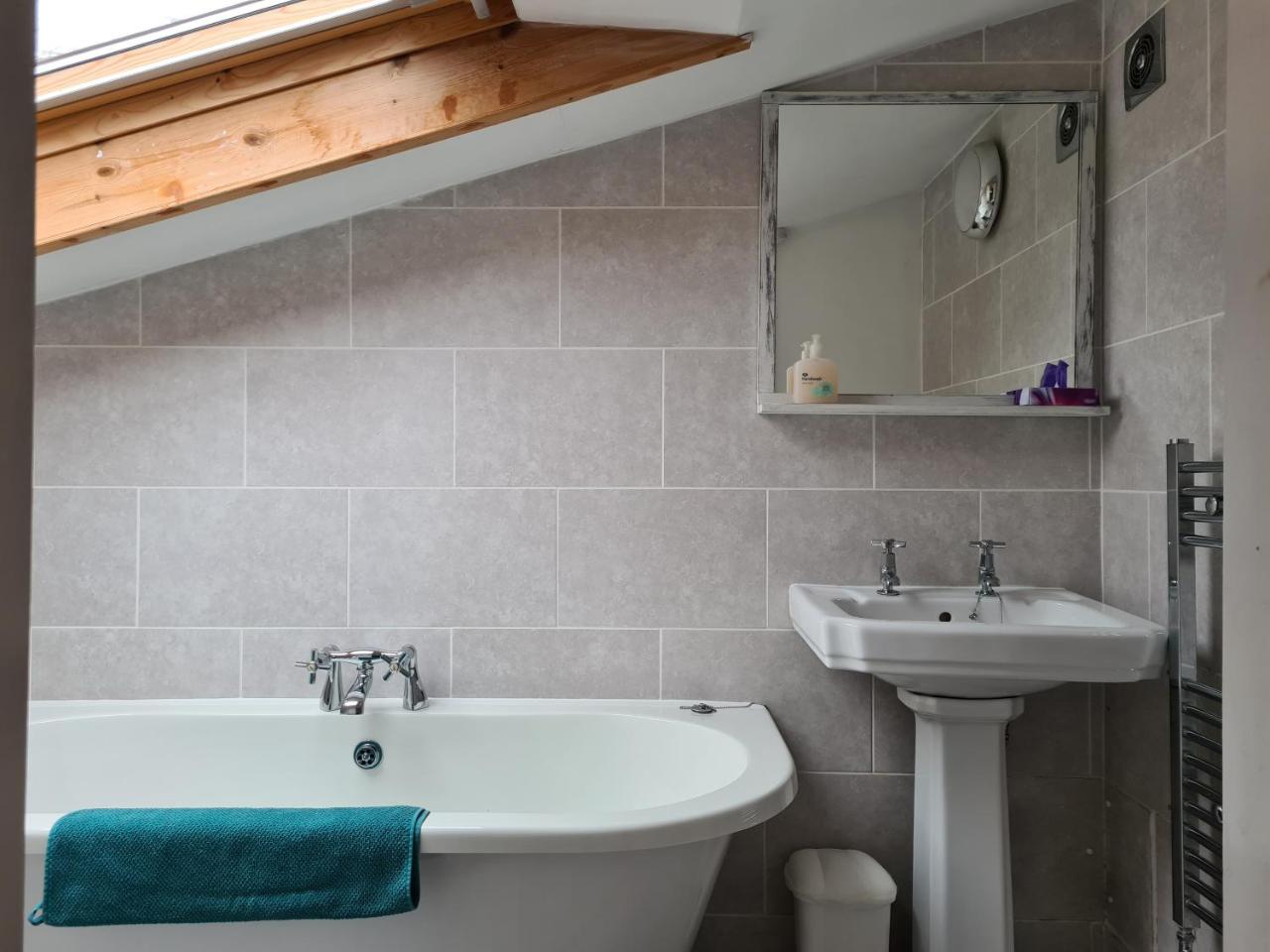 Cuffern Manor photo 3