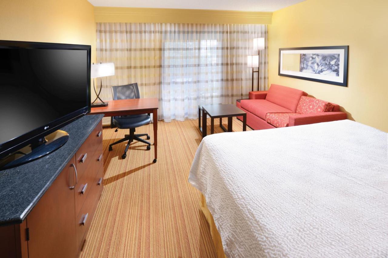 Courtyard by Marriott Dallas Plano in Legacy Park photo 4