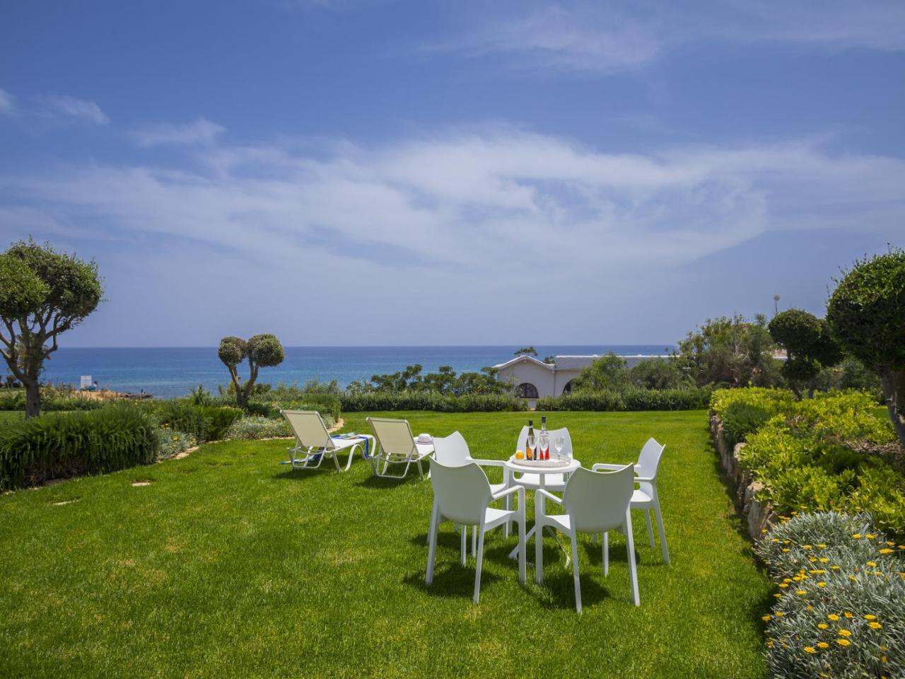 Photo - Protaras Seafront Villa Sirina Pearl
