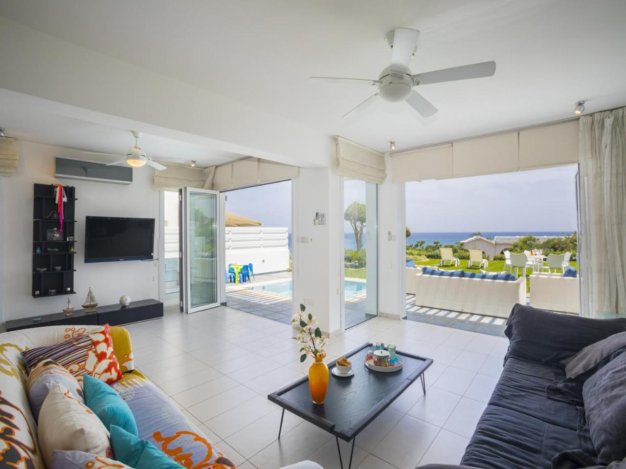 Photo - Protaras Seafront Villa Sirina Pearl